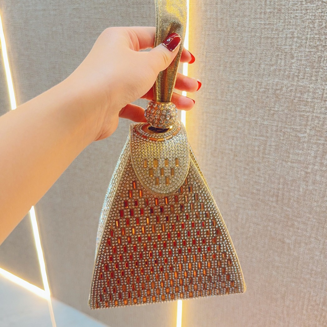 Bolsos de noche de lujo con di - Luxury Bags Pyramid reseña y precio